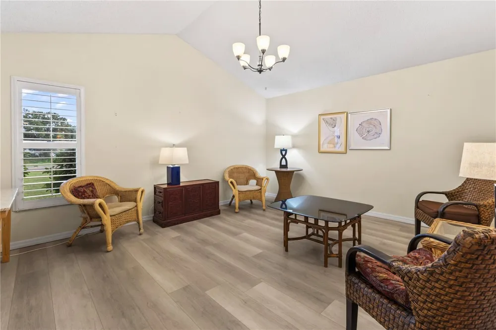 4096 CENTER POINTE PLACE #20B Sarasota, FL 34233