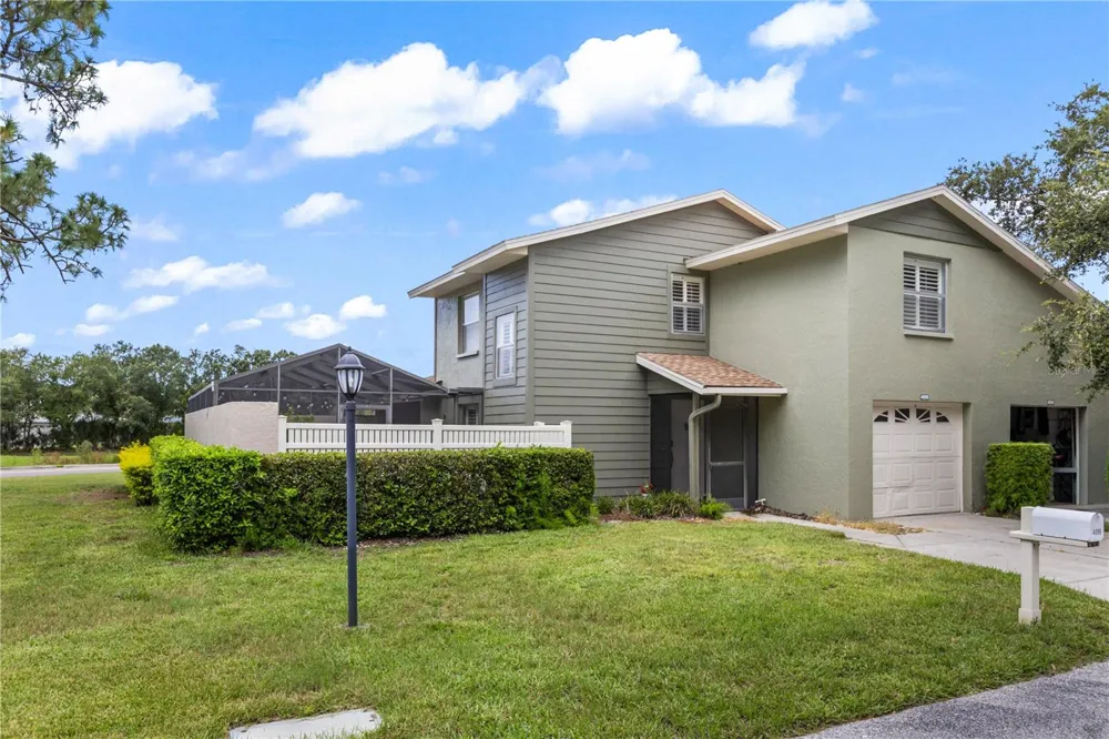 4096 CENTER POINTE PLACE #20B Sarasota, FL 34233