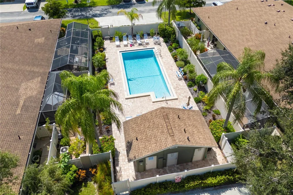 4096 CENTER POINTE PLACE #20B Sarasota, FL 34233