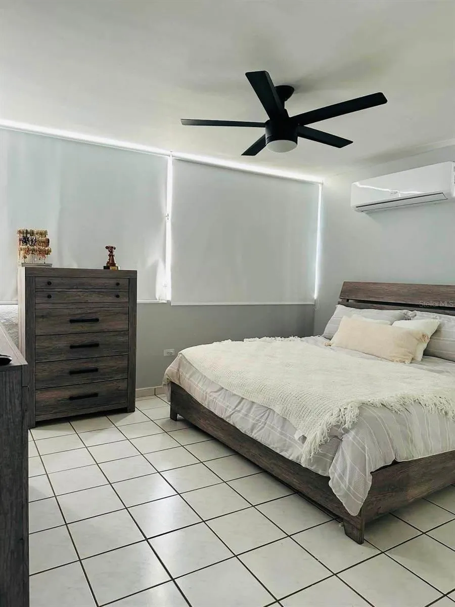Calle 10 S7 Toa Alta, PR 00953