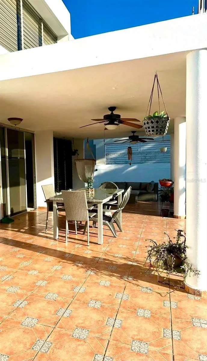 Calle 10 S7 Toa Alta, PR 00953
