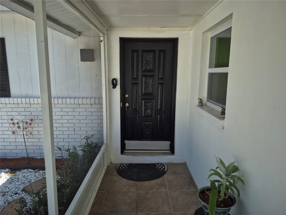 7709 W HANNA AVENUE Tampa, FL 33615
