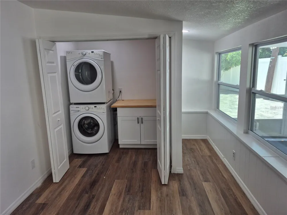 7709 W HANNA AVENUE Tampa, FL 33615