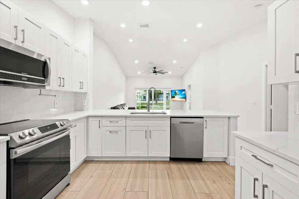 10352 MATEO COURT Boca Raton, FL 33498