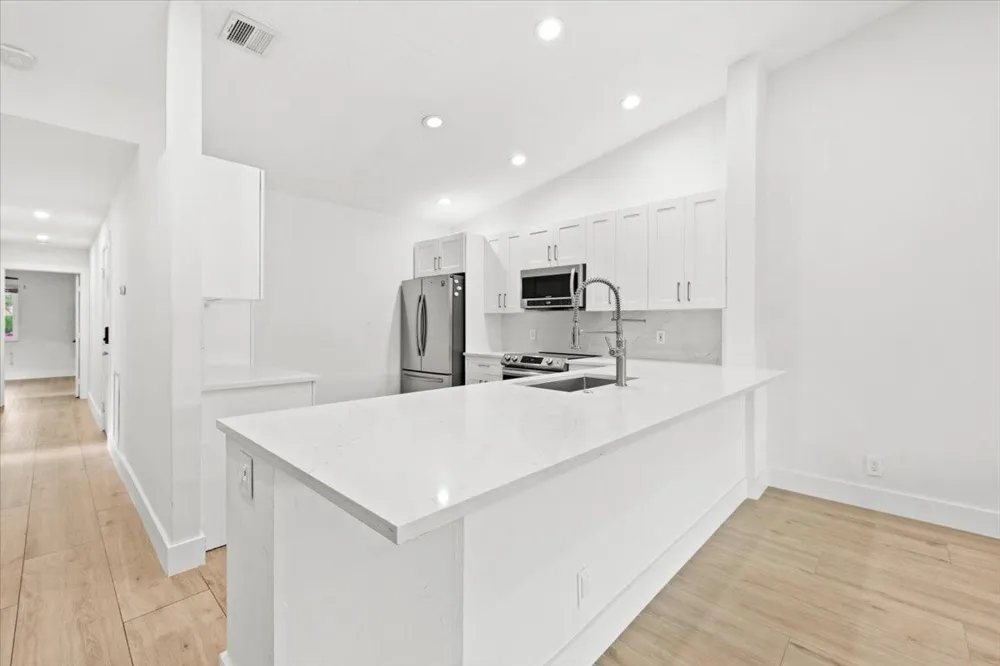 10352 MATEO COURT Boca Raton, FL 33498