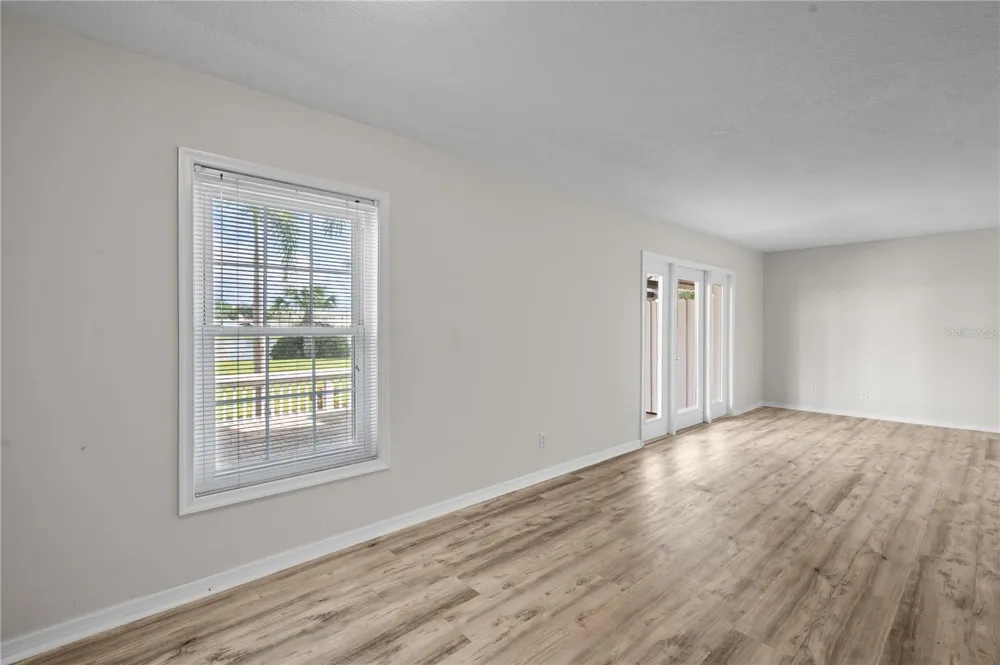 111 SEAHORSE DRIVE SE #A St Petersburg, FL 33705