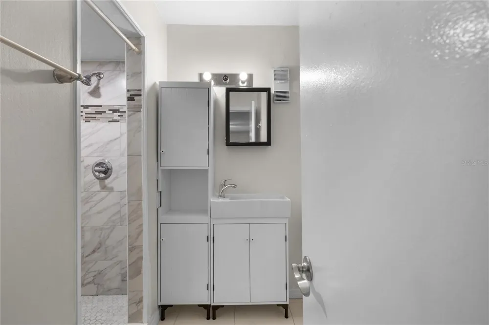 111 SEAHORSE DRIVE SE #A St Petersburg, FL 33705