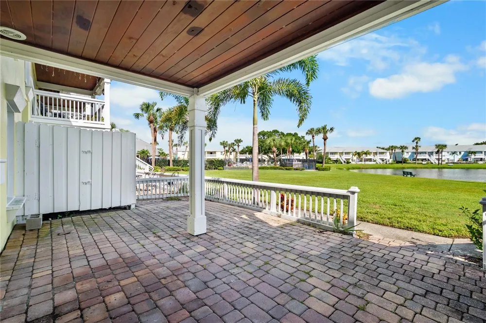 111 SEAHORSE DRIVE SE #A St Petersburg, FL 33705