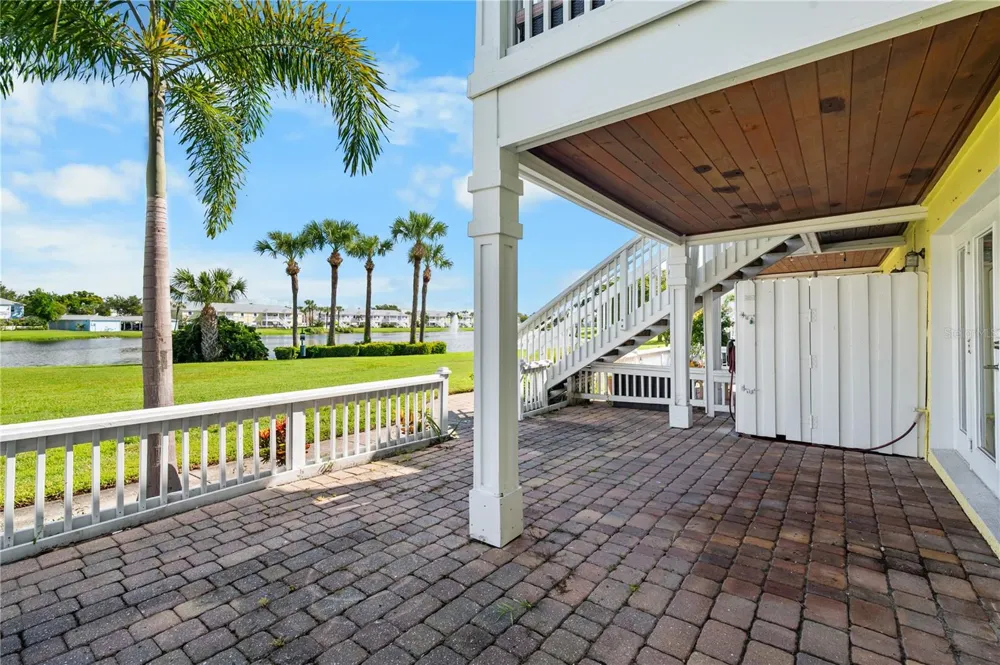 111 SEAHORSE DRIVE SE #A St Petersburg, FL 33705