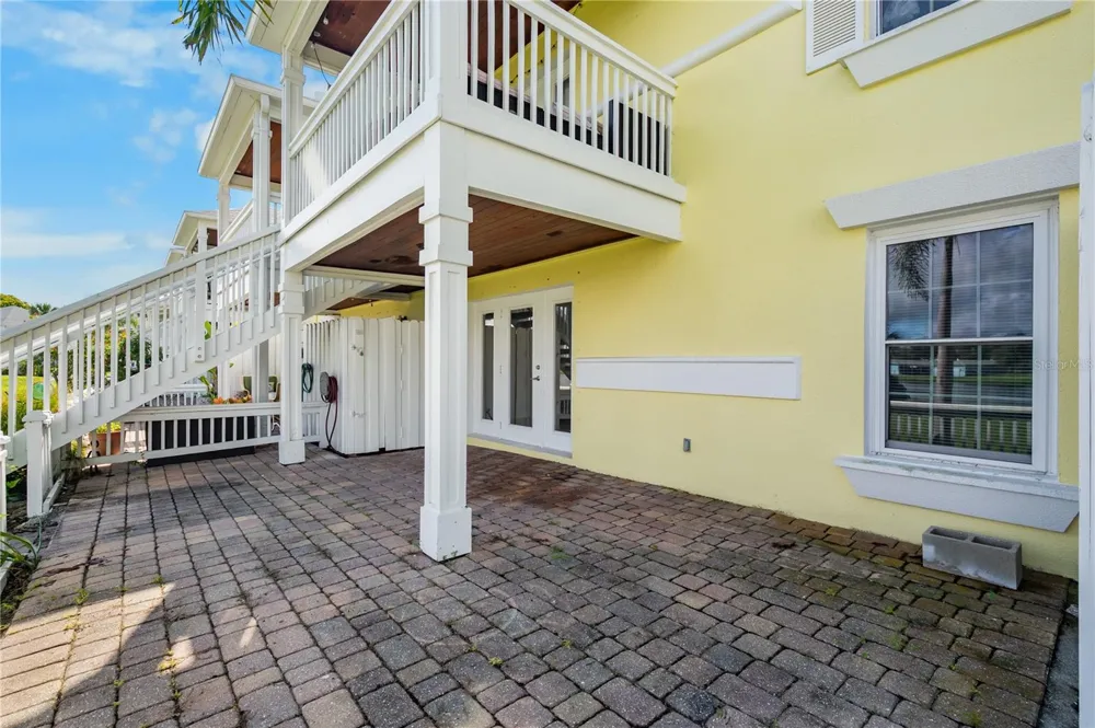 111 SEAHORSE DRIVE SE #A St Petersburg, FL 33705