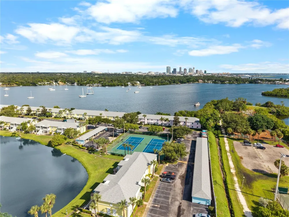 111 SEAHORSE DRIVE SE #A St Petersburg, FL 33705