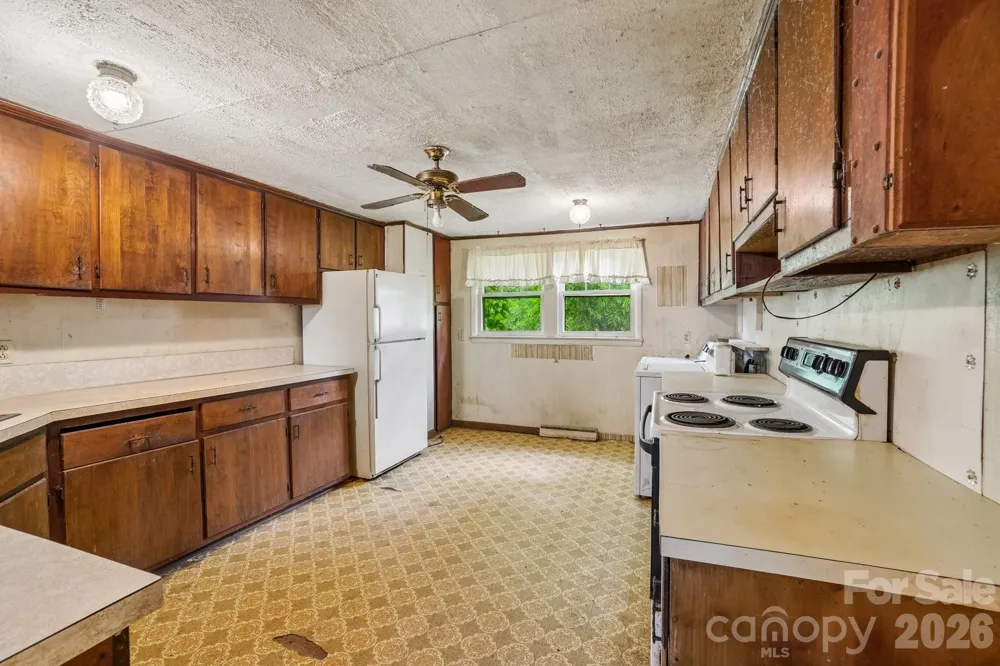 214 Sunset Street NW Lenoir, NC 28645