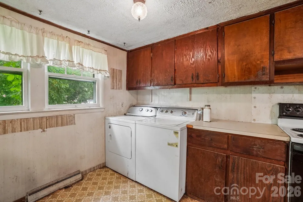 214 Sunset Street NW Lenoir, NC 28645