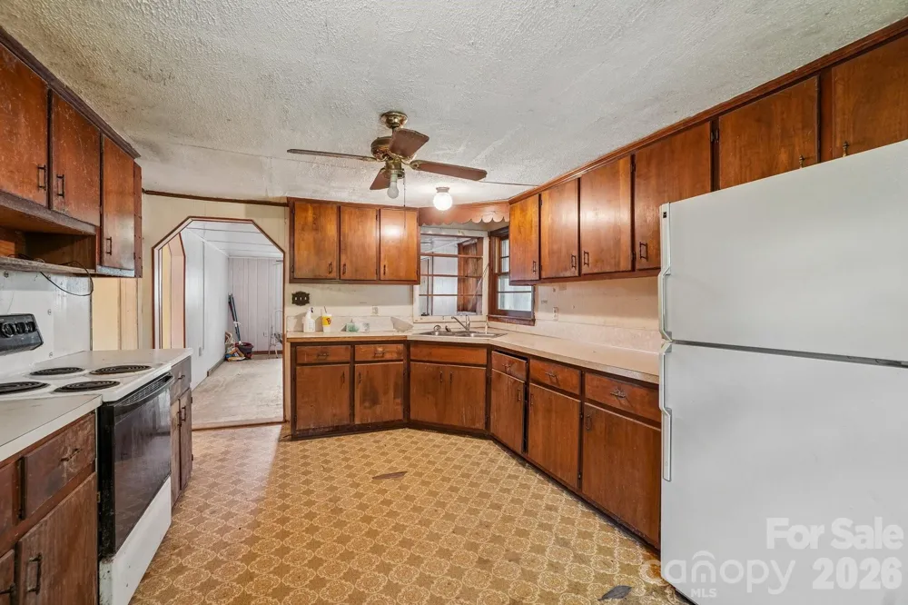 214 Sunset Street NW Lenoir, NC 28645