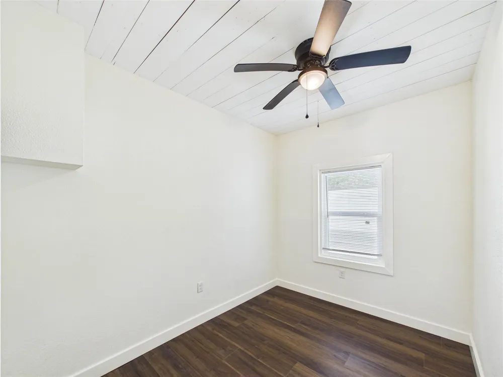 24 11th Avenue Texas City, TX 77590