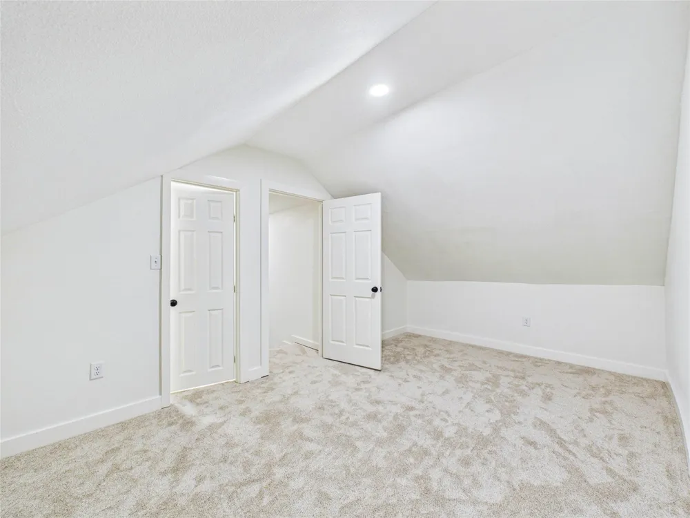 24 11th Avenue Texas City, TX 77590