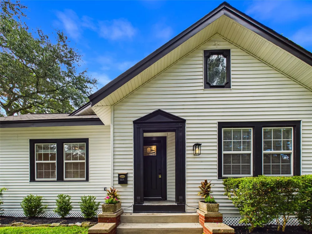 24 11th Avenue Texas City, TX 77590