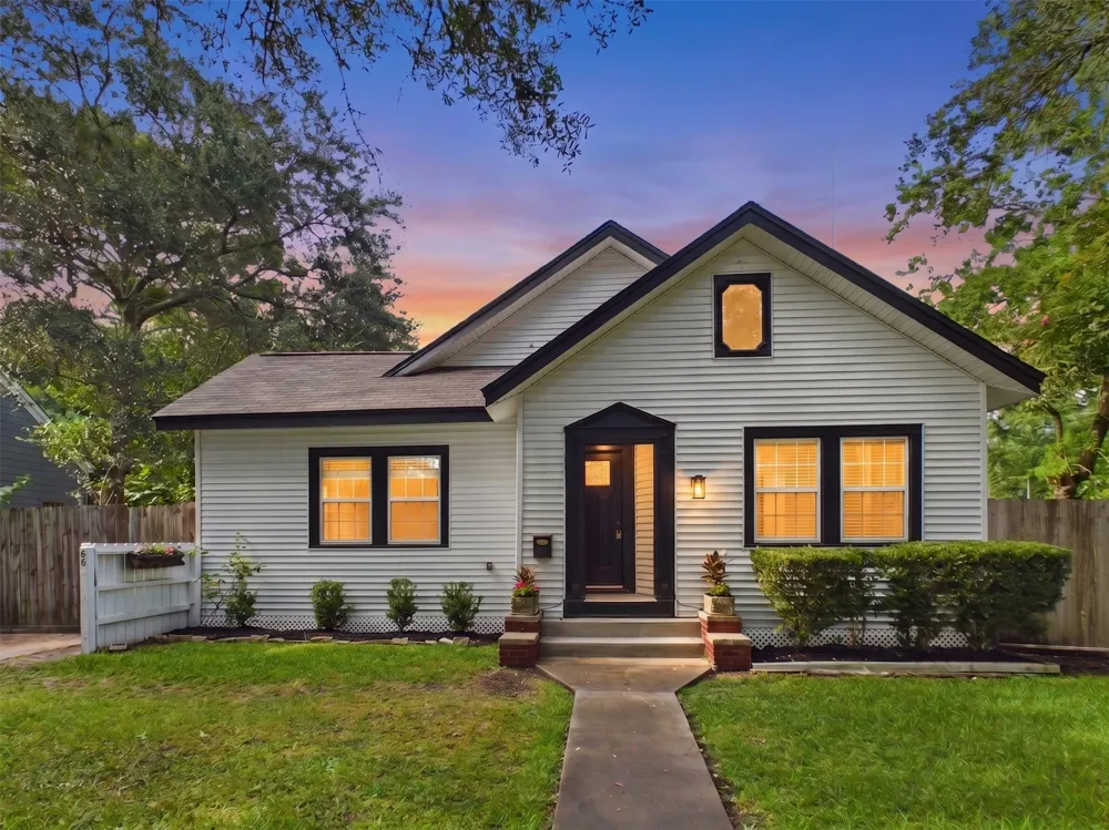 24 11th Avenue Texas City, TX 77590