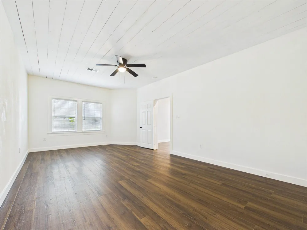 24 11th Avenue Texas City, TX 77590