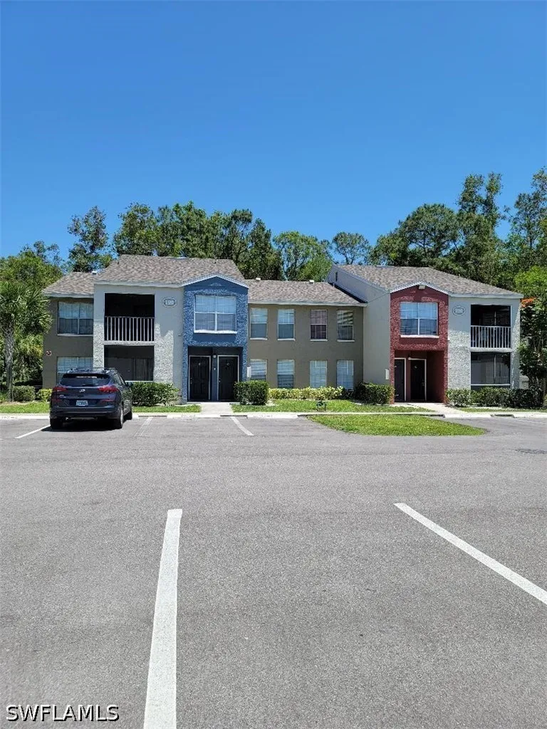Santa Clara Drive #190-4 Naples, FL 34104