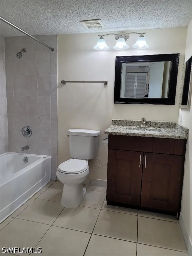 Santa Clara Drive #190-4 Naples, FL 34104