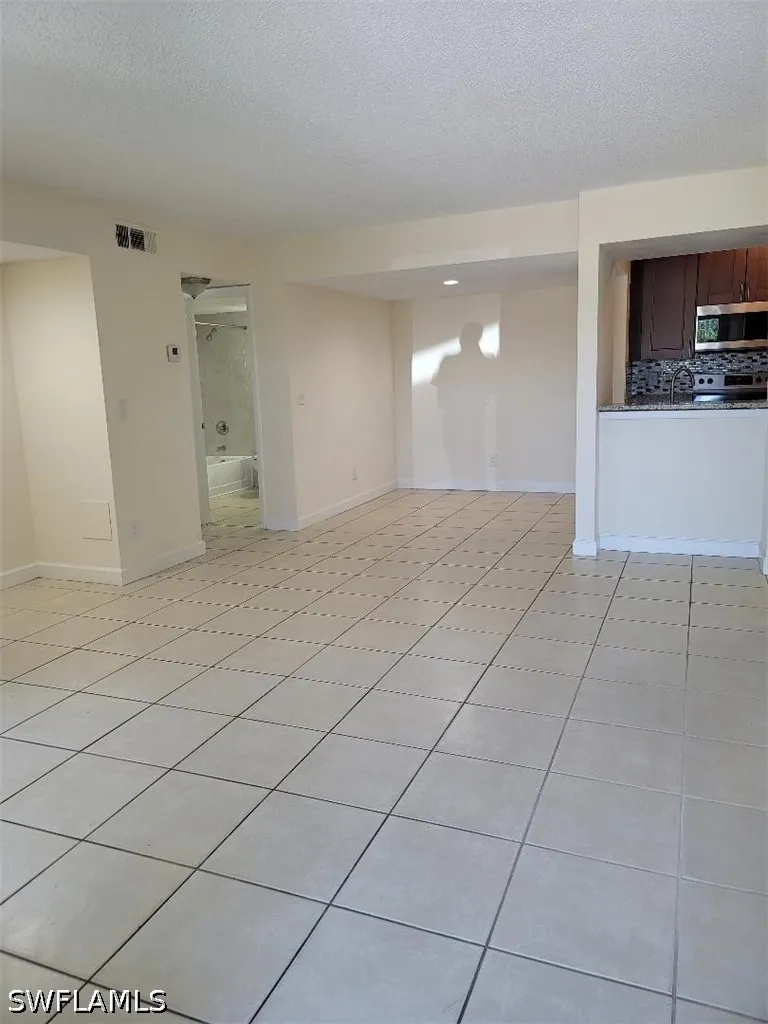 Santa Clara Drive #190-4 Naples, FL 34104