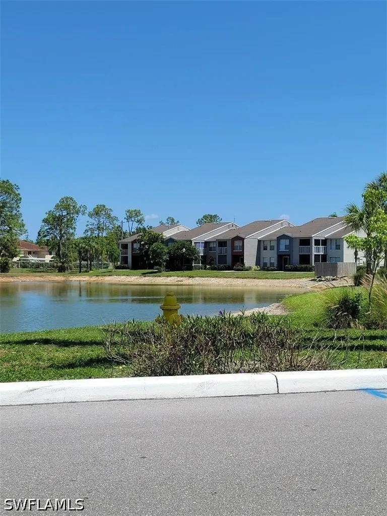 Santa Clara Drive #190-4 Naples, FL 34104