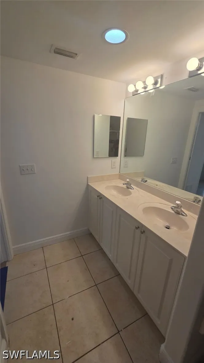 Castilla Circle #103 Fort Myers, FL 33916