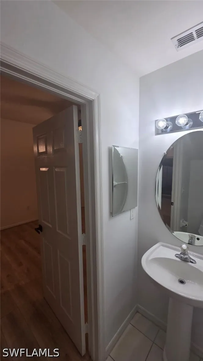 Pine Oak Circle #107 Fort Myers, FL 33916