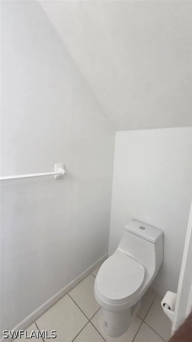 Pine Oak Circle #107 Fort Myers, FL 33916