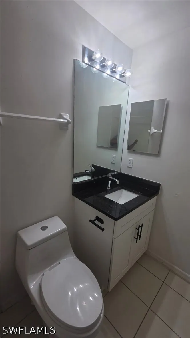 Pine Oak Circle #107 Fort Myers, FL 33916