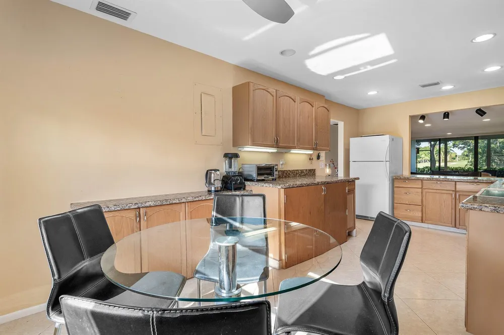 61 Eastgate Drive #C Boynton Beach, FL 33436