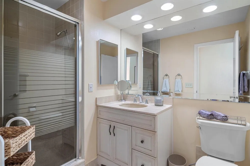 61 Eastgate Drive #C Boynton Beach, FL 33436