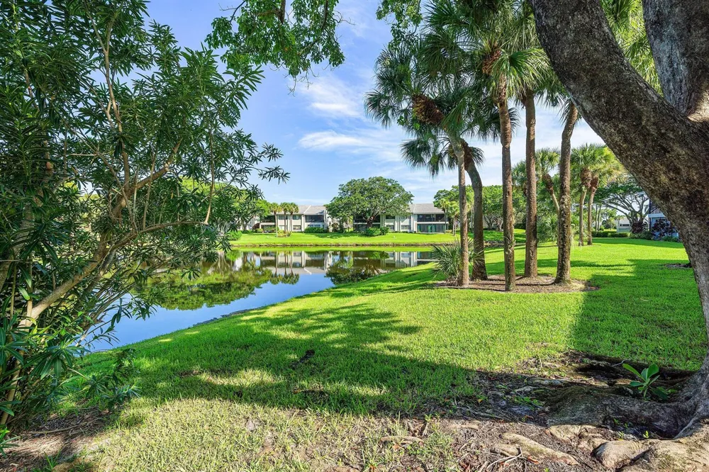61 Eastgate Drive #C Boynton Beach, FL 33436