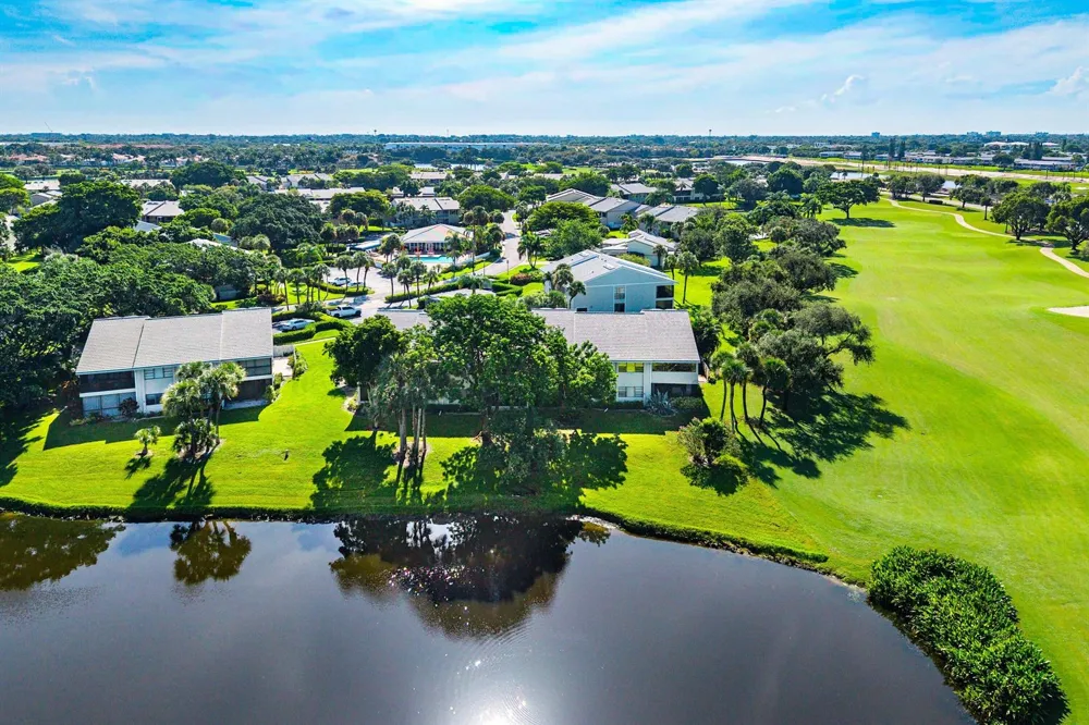 61 Eastgate Drive #C Boynton Beach, FL 33436