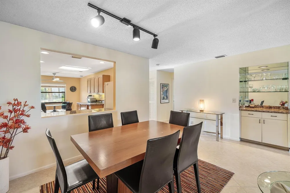 61 Eastgate Drive #C Boynton Beach, FL 33436