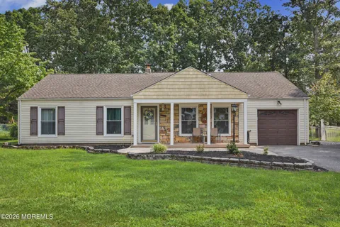 35 Buckingham Drive