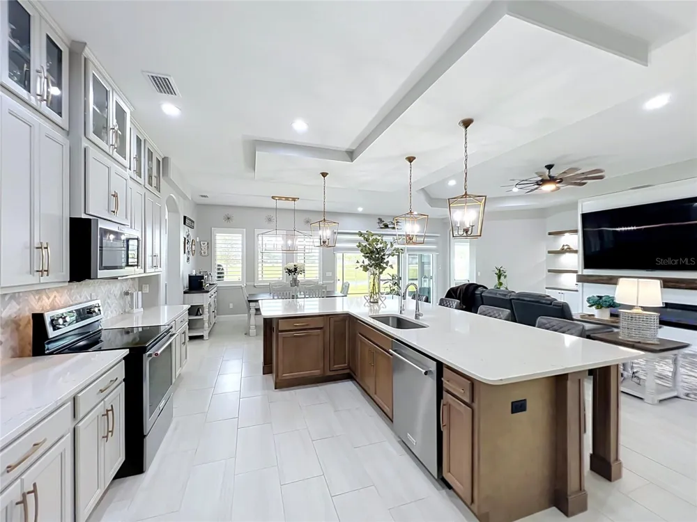 1576 LAKE RESERVE DRIVE Deland, FL 32724