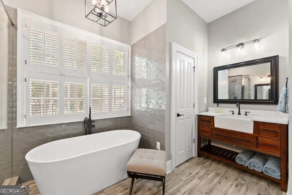 311 Waterfront Park LN Dawsonville, GA 30534