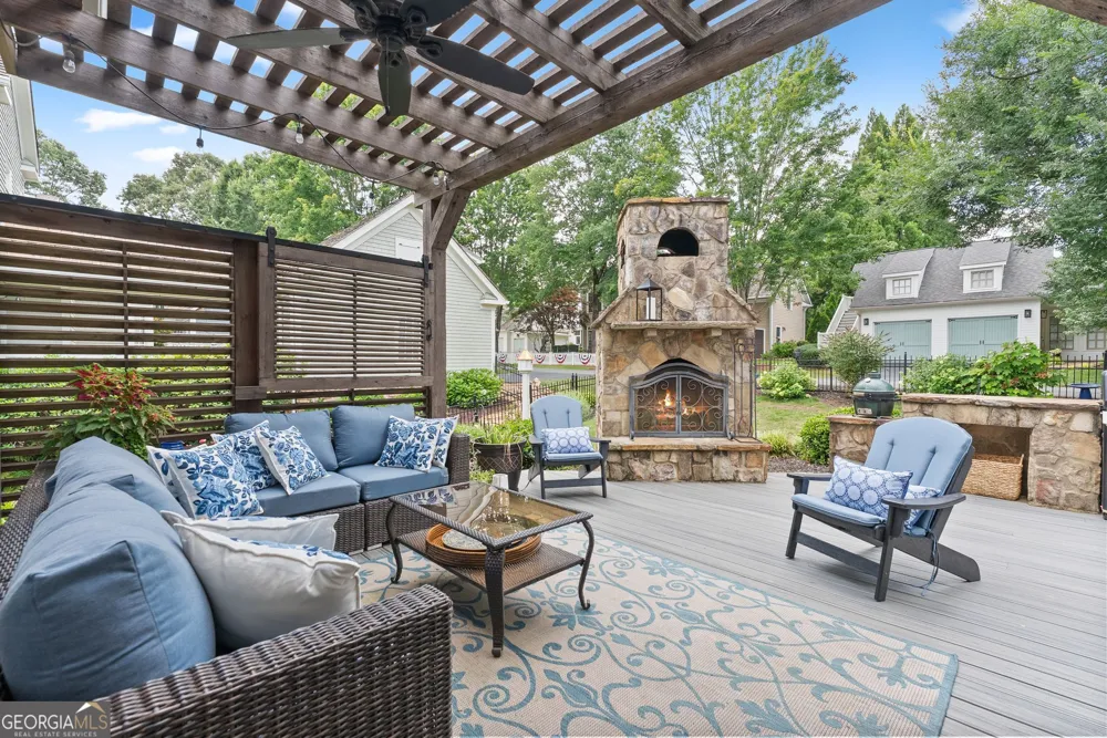 311 Waterfront Park LN Dawsonville, GA 30534