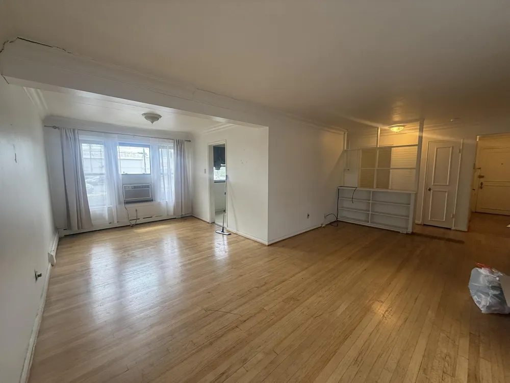22673 Garrison Street #108 Dearborn, MI 48124