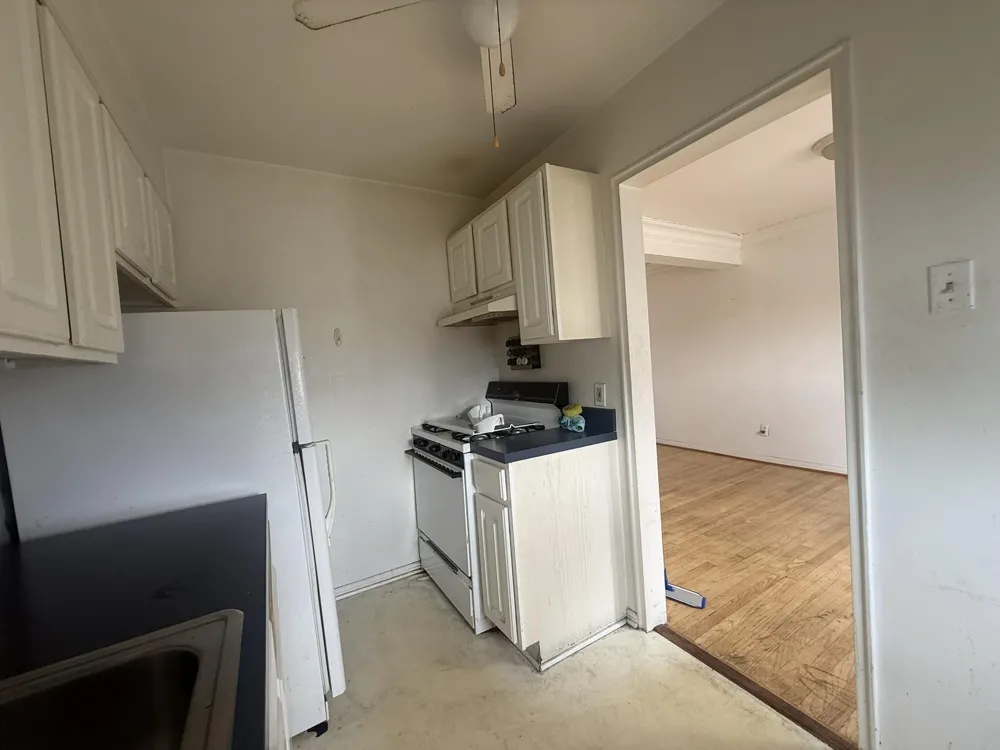 22673 Garrison Street #108 Dearborn, MI 48124