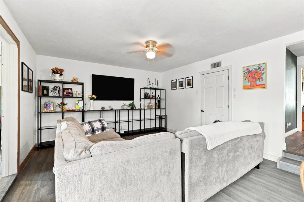 1001 Donna Sue Durant, OK 74701