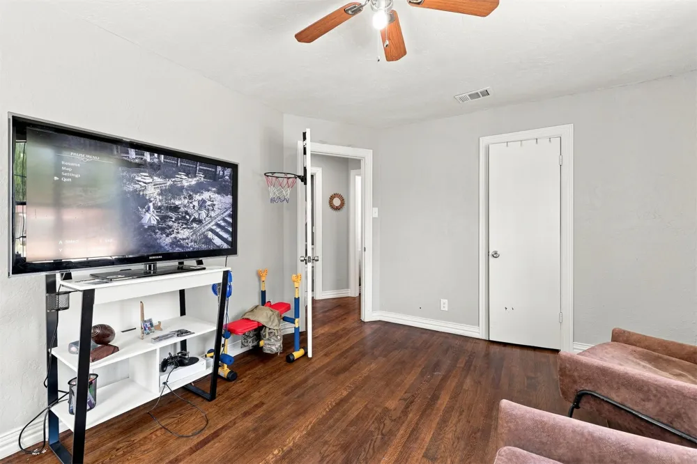 1001 Donna Sue Durant, OK 74701