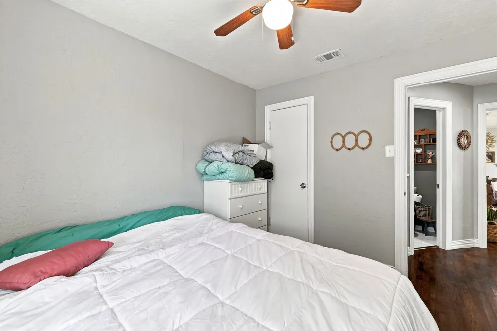 1001 Donna Sue Durant, OK 74701