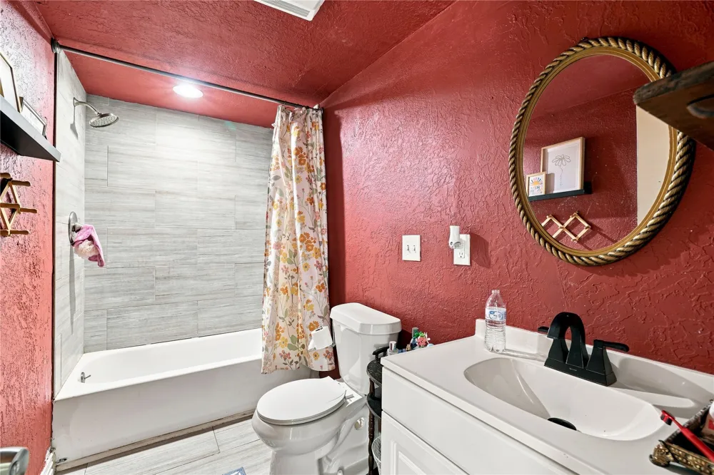 1001 Donna Sue Durant, OK 74701