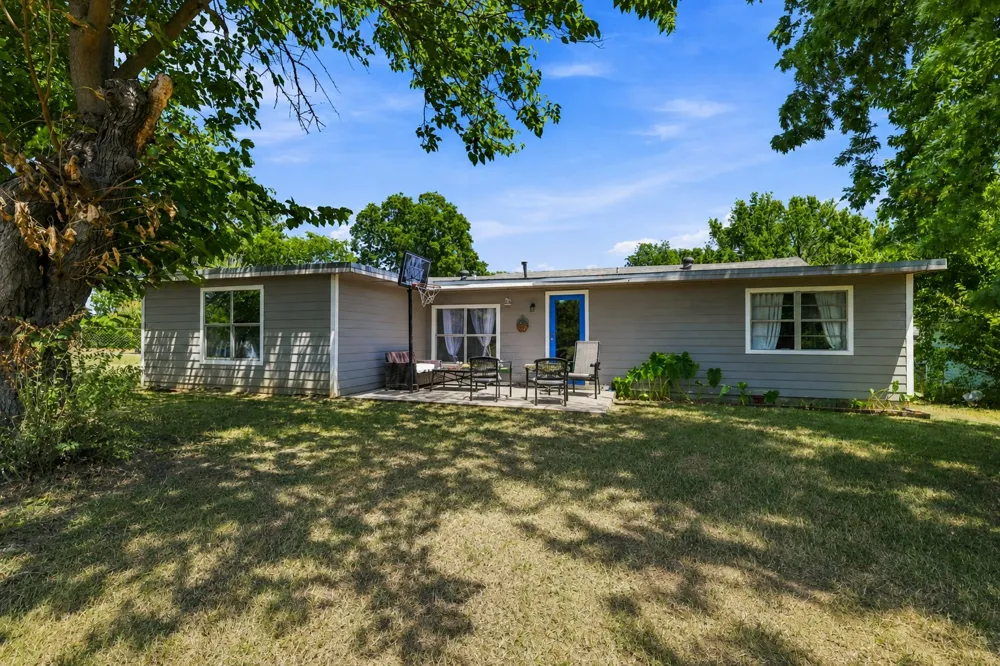 1001 Donna Sue Durant, OK 74701