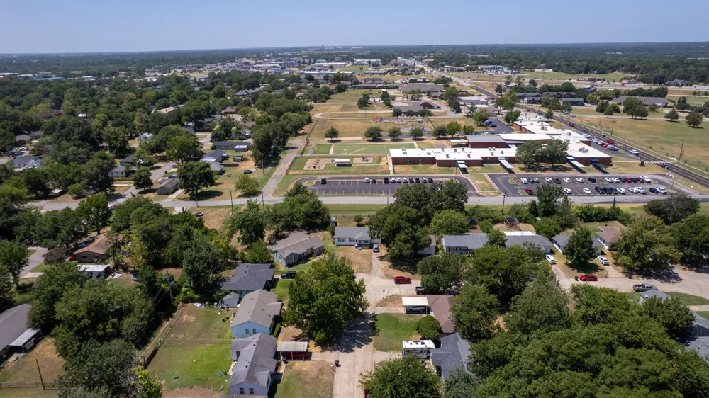 1001 Donna Sue Durant, OK 74701