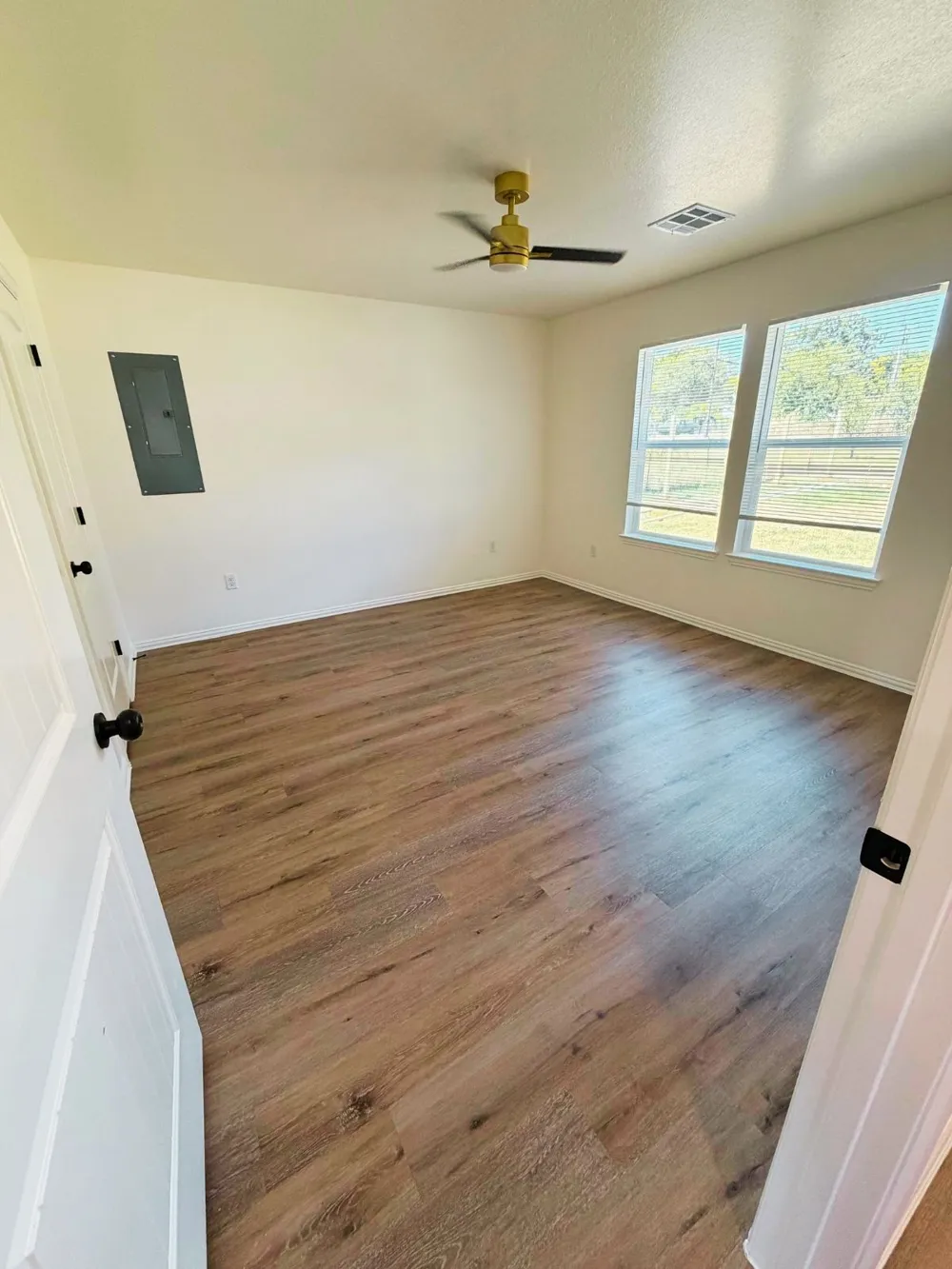 312 E Cedar Street Durant, OK 74701