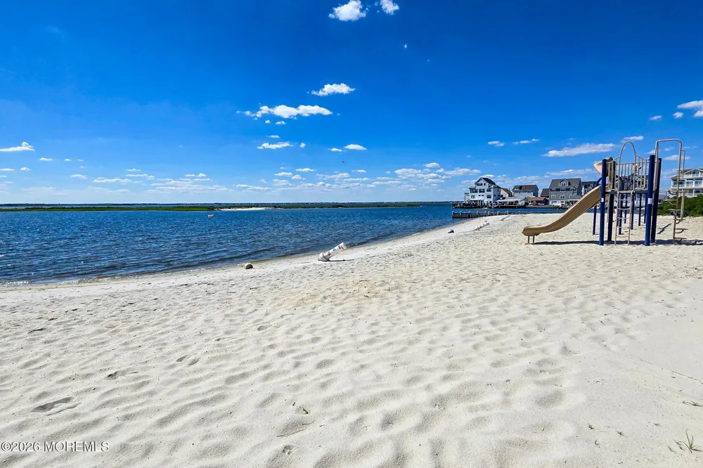 263 Bay Beach Way Lavallette, NJ 08735